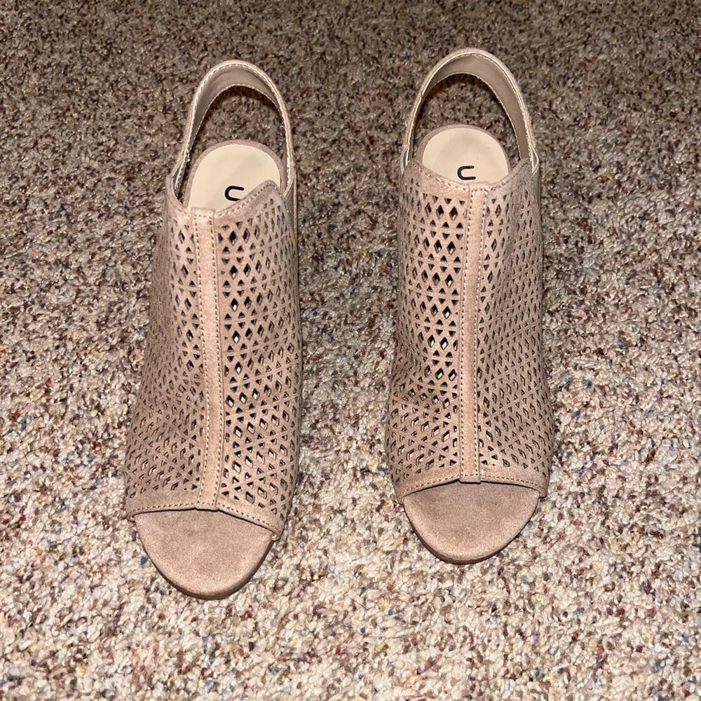 Fall heels for sale!